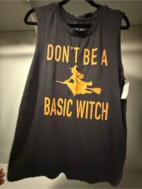 Don't Be A Basic Witch Black Graphic Muscle Tee